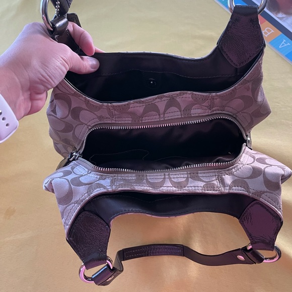 Authentic Coach Ashley Signature Hobo Bag Khaki - Picture 6 of 16